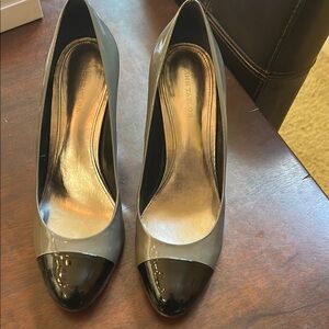 Ann Taylor Gray and Black Heels with Elegant Contrast
